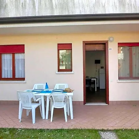 Cozy Flat With Pools In A Village
